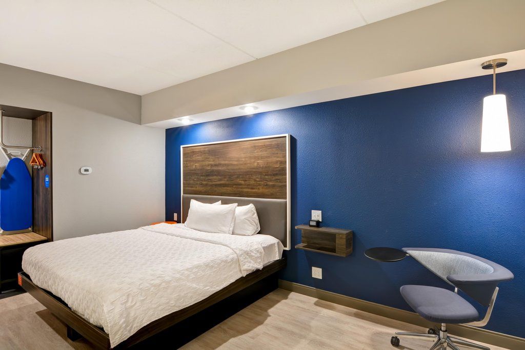 Tru By Hilton Syracuse North Airport Area Hotel Liverpool Exterior photo