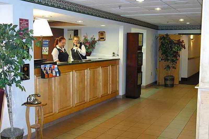 Tru By Hilton Syracuse North Airport Area Hotel Liverpool Interior photo